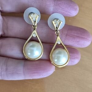 Elegant Gold and Pearl Drop Earrings Costume Vintage